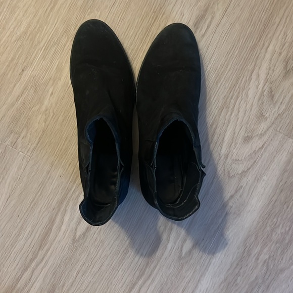 Stuart Weitzman short black booties - Picture 2 of 3